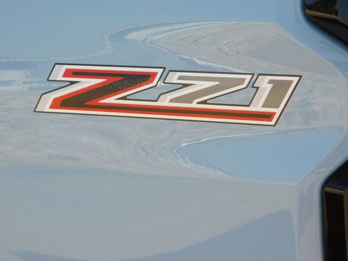 Used 2026 Chevrolet Colorado Z71 AWD/4WD image 42