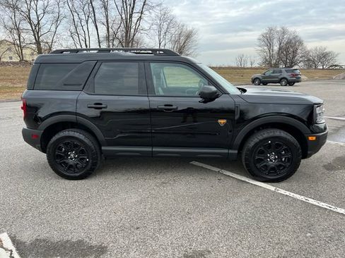 Used 2025 Ford Bronco Sport Badlands image 12