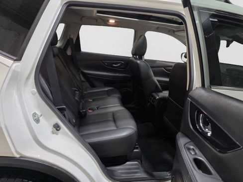 Used 2018 Nissan Rogue SL w/ Premium Package AWD/4WD image 31