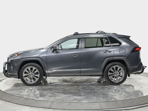 Used 2021 Toyota RAV4 XLE Premium AWD/4WD image 2