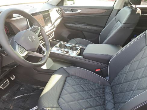 New 2026 Volkswagen Atlas SEL Premium R-Line image 18