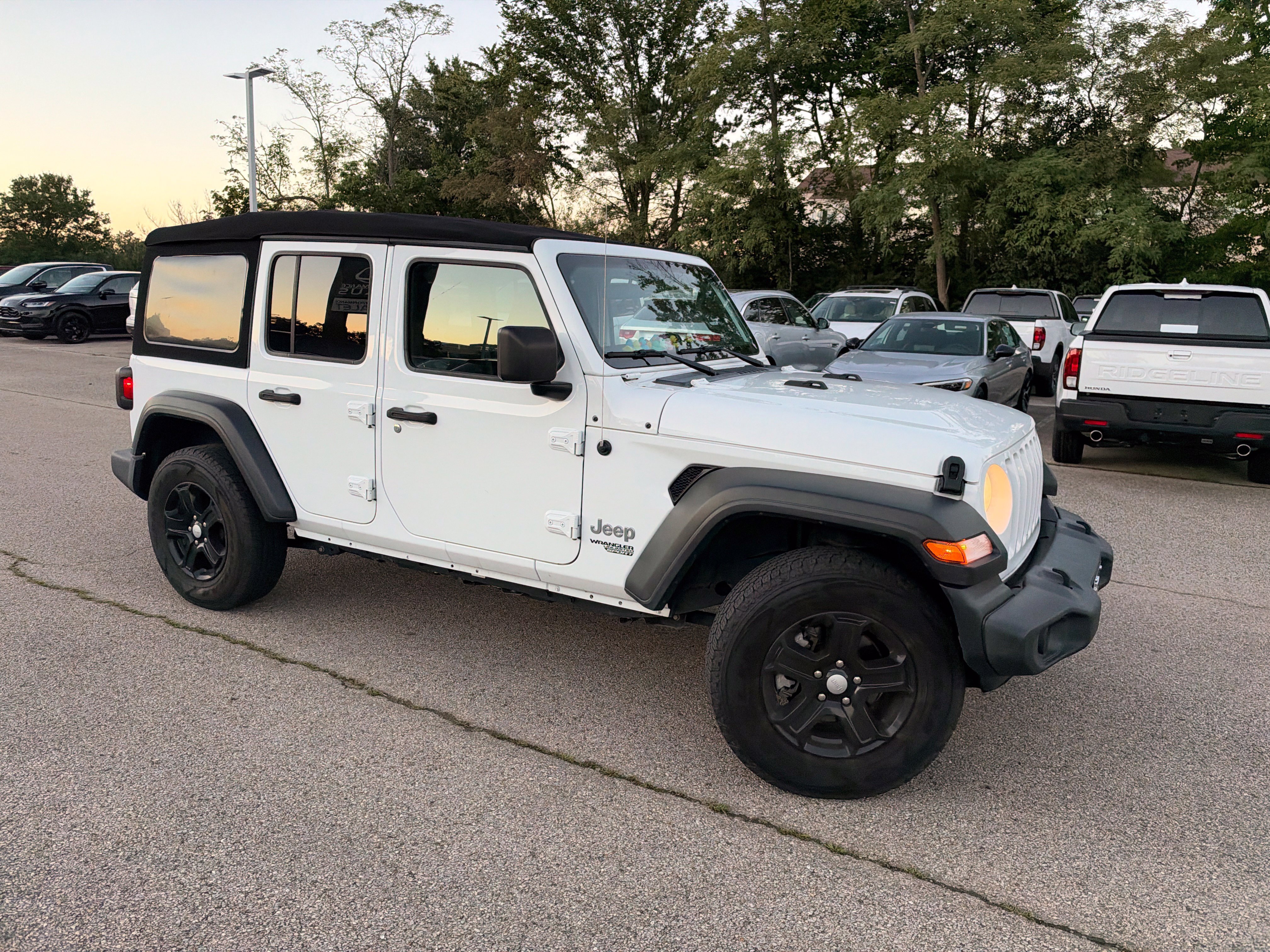 Used 2021 Jeep Wrangler Unlimited Sport AWD/4WD image 19
