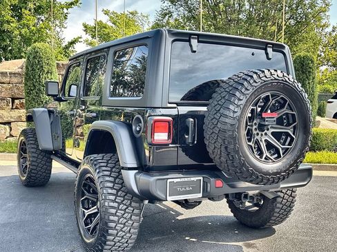 Used 2024 Jeep Wrangler Unlimited Sport AWD/4WD image 3