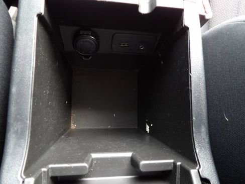Used 2019 Subaru Crosstrek 2.0i AWD/4WD image 30