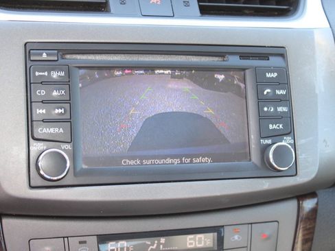 Used 2013 Nissan Sentra SL w/ Leather Pkg FWD image 16