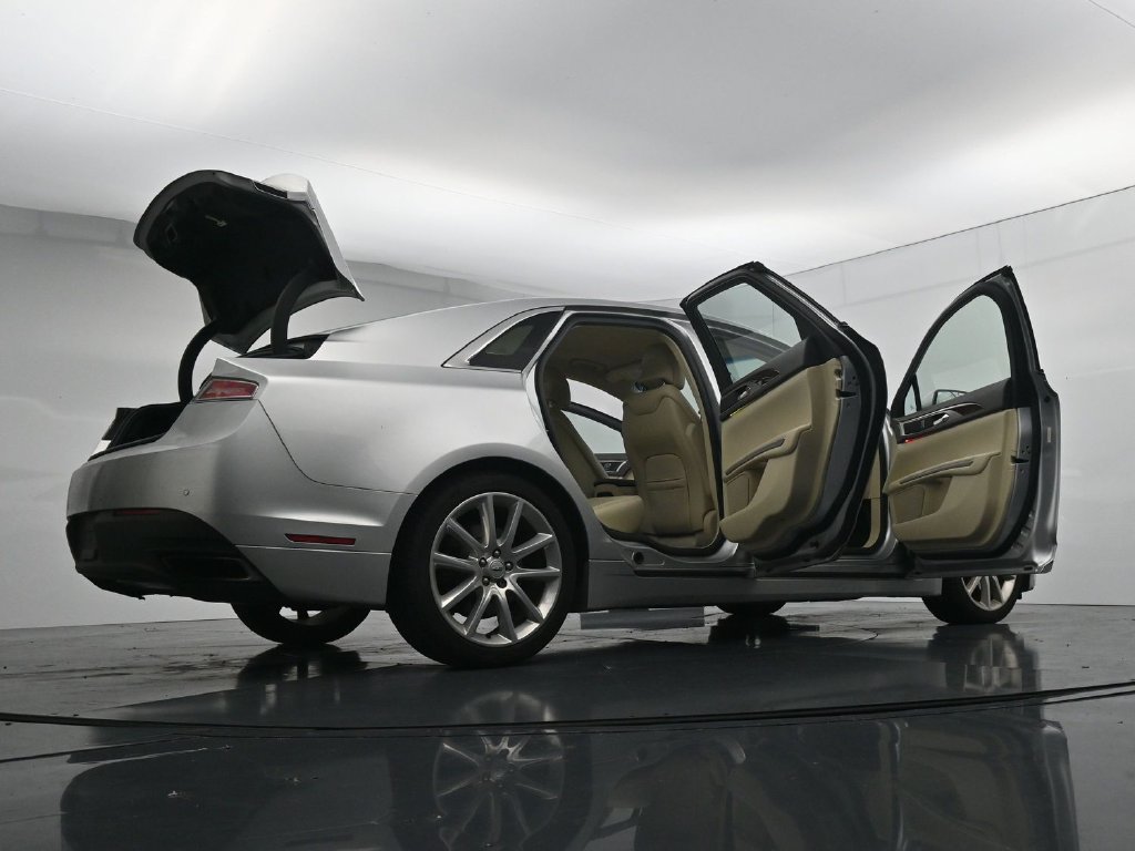 Used 2014 Lincoln MKZ w/ Equipment Group 101A Select FWD image 29