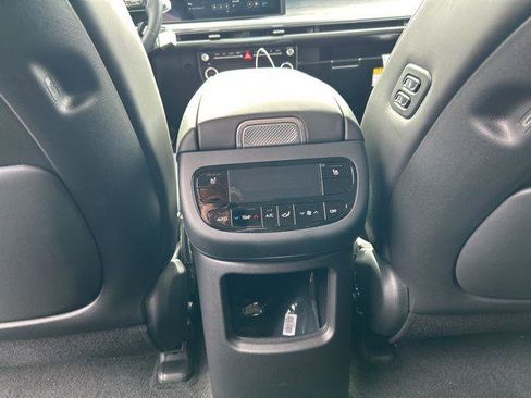 New 2026 Hyundai Ioniq 9 SEL image 28