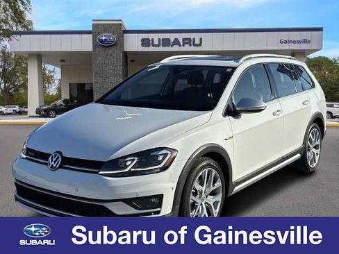 Used 2019 Volkswagen Golf Alltrack SE AWD/4WD image 1