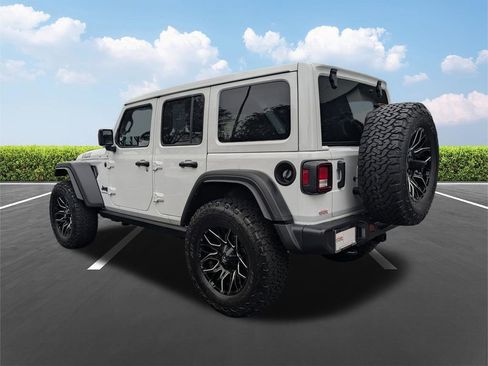 Used 2025 Jeep Wrangler Unlimited Sport AWD/4WD image 7