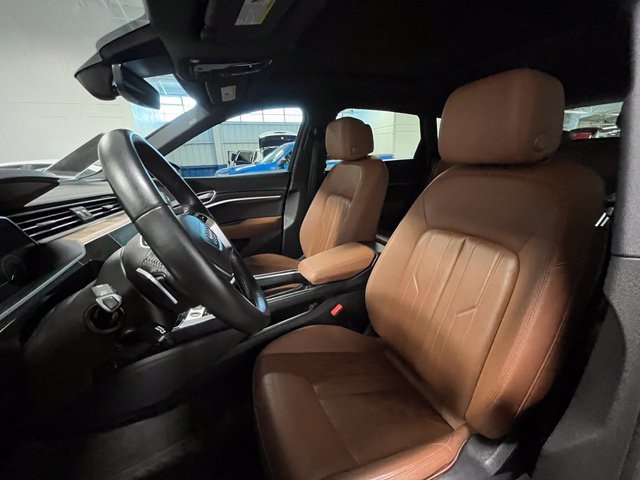 Used 2021 Audi e-tron Premium w/ Convenience Plus Package AWD/4WD image 21