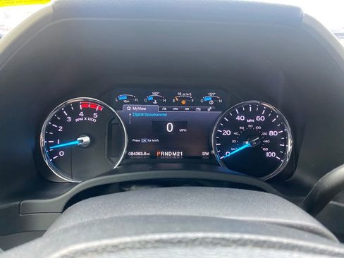 Used 2019 Ford F250 Lariat w/ Lariat Ultimate Package image 19