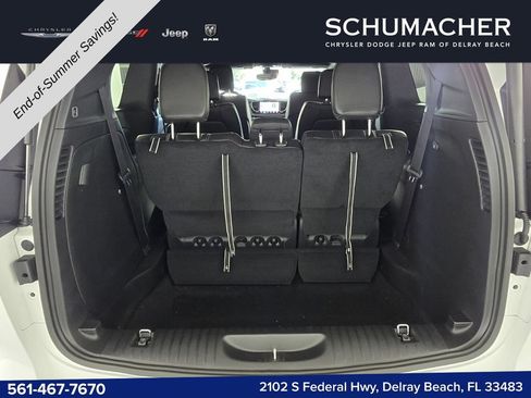 New 2026 Chrysler Pacifica Select w/ S Appearance Package FWD image 13