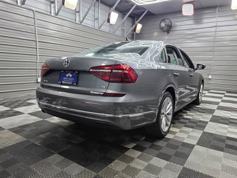 Used 2019 Volkswagen Passat 2.0T Wolfsburg w/ Wheels & Sunroof Package FWD image 5