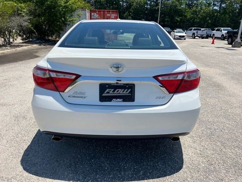 Used 2017 Toyota Camry XLE FWD image 14