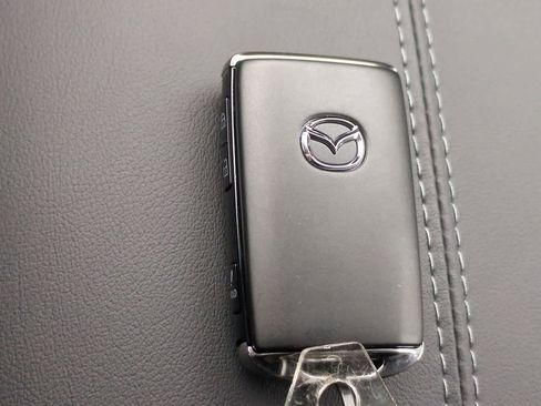 New 2025 MAZDA CX-30 AWD 2.5 S w/ Select Sport Pkg image 30