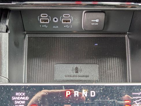 Used 2023 Jeep Grand Cherokee Overland w/ Advanced Protech Group III image 27