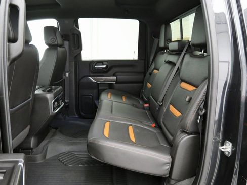 Used 2020 GMC Sierra 2500 AT4 w/ AT4 Premium Package image 21