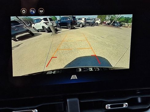 Used 2025 Chevrolet Equinox LT AWD/4WD image 17