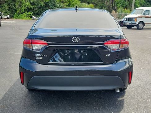 Used 2026 Toyota Corolla LE FWD image 5