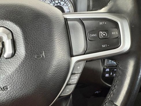 Used 2020 RAM 1500 Big Horn AWD/4WD image 17