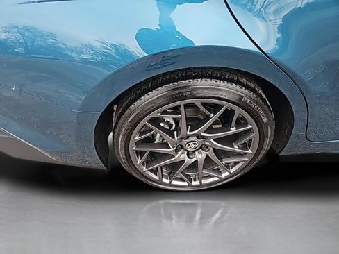 Used 2025 Toyota Camry SE image 16