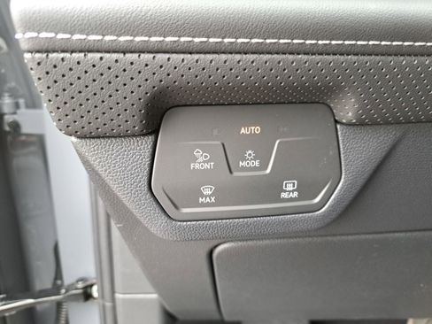 New 2026 Volkswagen Atlas SEL image 27