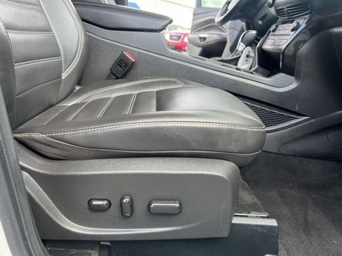 Used 2017 Ford Escape Titanium image 40