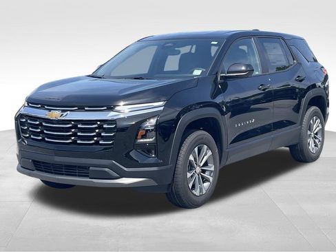 New 2026 Chevrolet Equinox LT w/ Convenience Package II FWD image 7