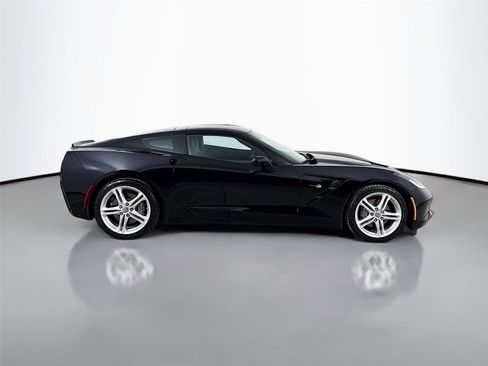 Used 2016 Chevrolet Corvette Stingray Coupe RWD image 10