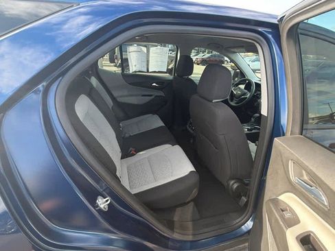 Used 2022 Chevrolet Equinox LS AWD/4WD image 26