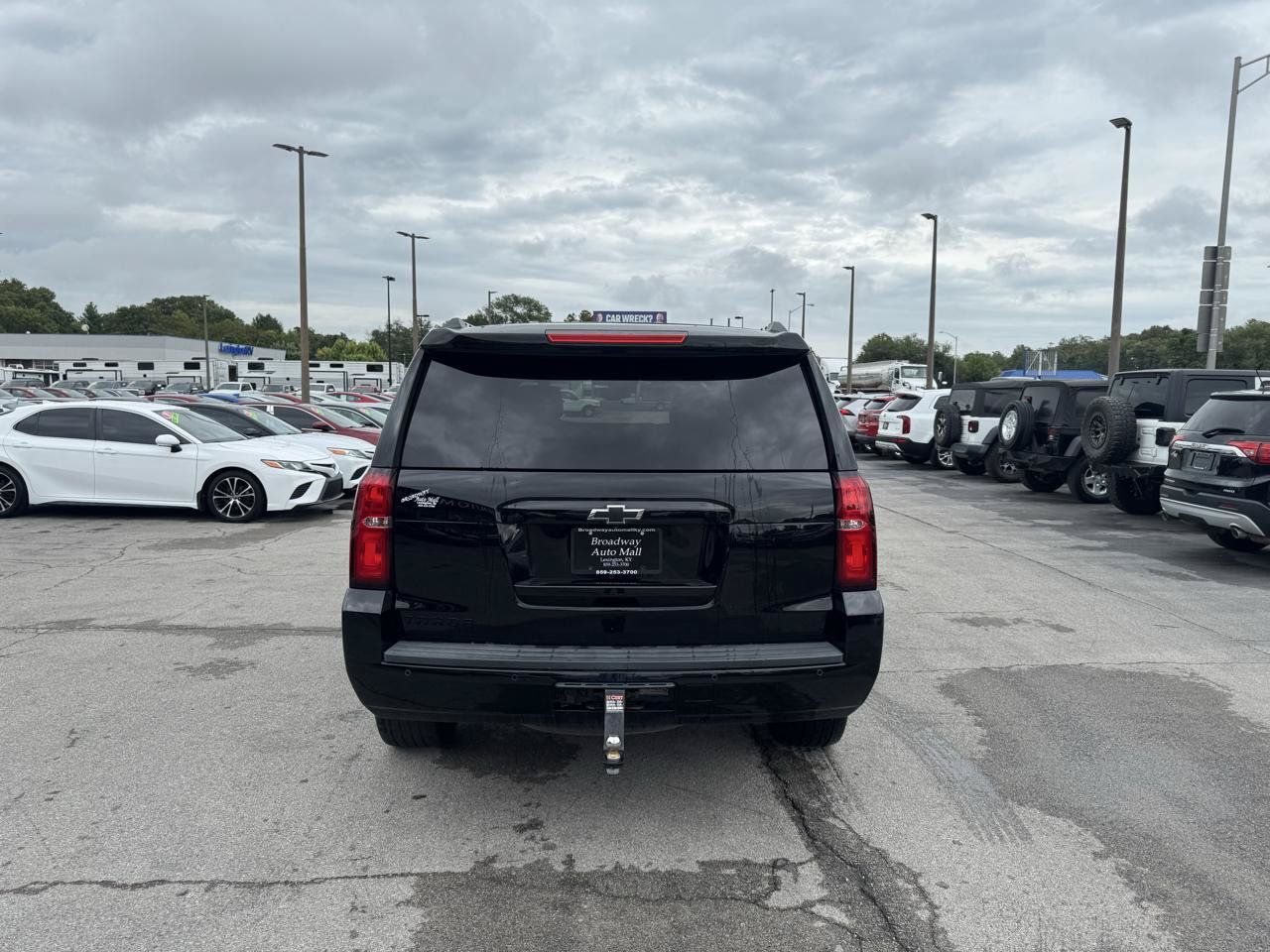 Used 2018 Chevrolet Tahoe LT w/ RST Edition AWD/4WD image 4