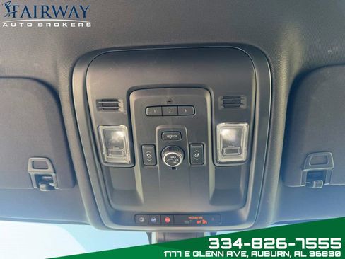 Used 2022 GMC Yukon XL Denali image 25