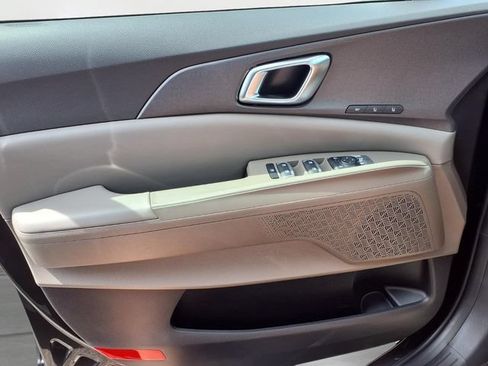 New 2026 Kia Carnival EX FWD image 12