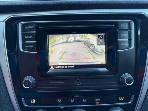 Used 2016 Volkswagen Passat 1.8T S FWD image 38