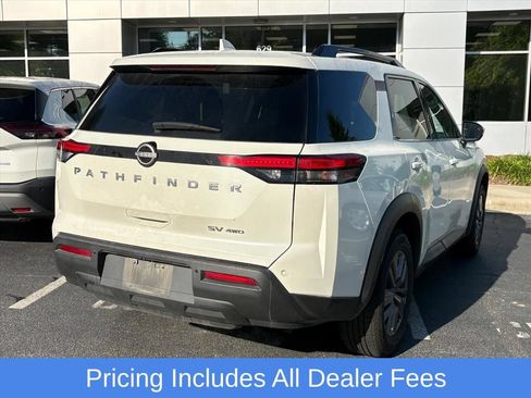 Used 2024 Nissan Pathfinder SV AWD/4WD image 5