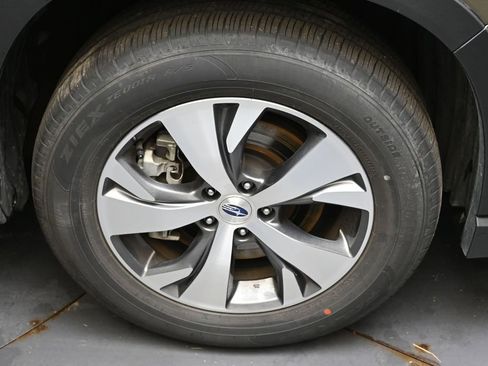 Certified 2025 Subaru Ascent Premium AWD/4WD image 10