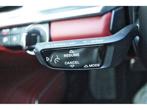 Used 2022 Porsche Panamera 4 image 18