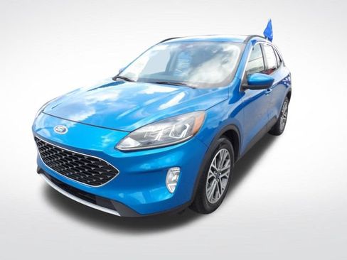 Certified 2020 Ford Escape SEL FWD image 3