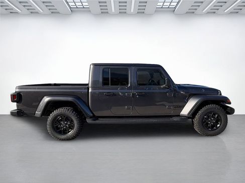 New 2026 Jeep Gladiator Sport AWD/4WD image 2
