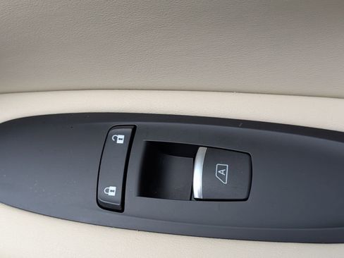 Used 2019 INFINITI QX50 Essential w/ Premium Heat Package image 39