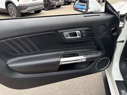 Used 2020 Ford Mustang GT Premium image 13