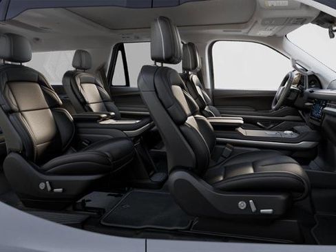 New 2025 Lincoln Navigator Reserve image 29