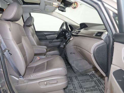 Used 2016 Honda Odyssey Touring image 13