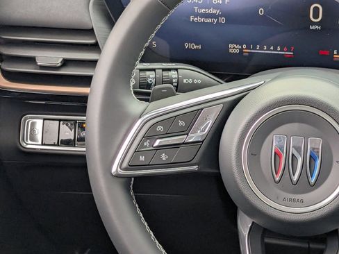 Used 2025 Buick Envision Sport Touring image 20