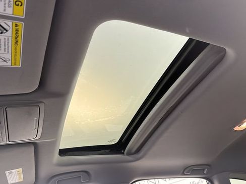 Used 2020 Honda CR-V EX-L image 3