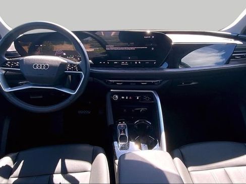 Certified 2025 Audi Q5 Premium Plus w/ Premium Plus AWD/4WD image 15