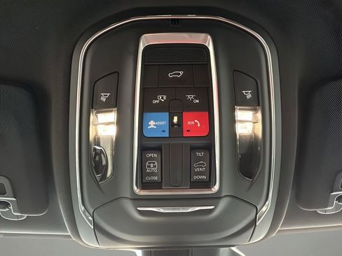 New 2025 Jeep Grand Cherokee L Laredo w/ Luxury Tech Group I AWD/4WD image 27