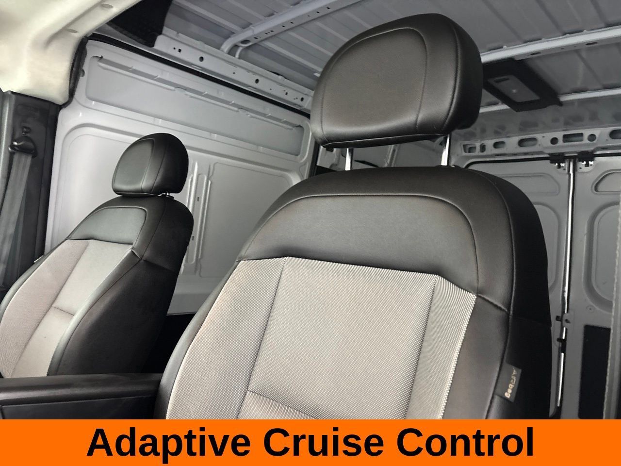 Used 2025 RAM ProMaster 2500 w/ Convenience Group FWD image 11