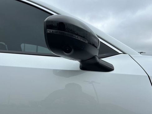 New 2026 Nissan Kicks SR image 10