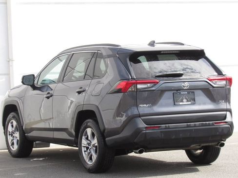 Used 2024 Toyota RAV4 XLE w/ Convenience Package image 5